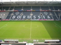 033-stadioninnenraum.jpg